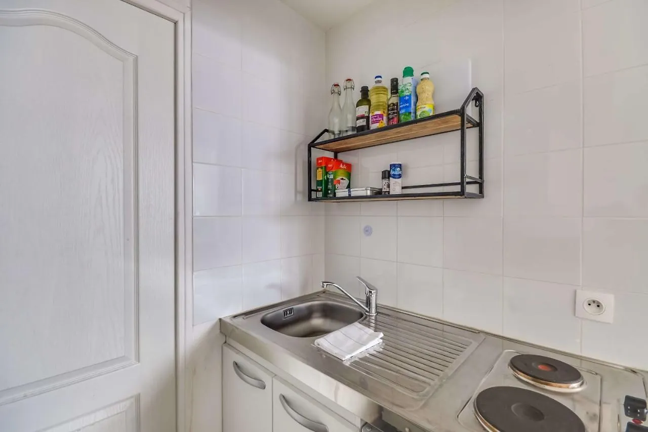 Guestready - Bel Apt A 6 Min Du Metro Gare Du Nord Paris Apartment