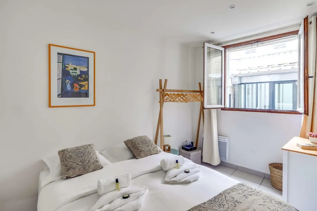 Guestready - Bel Apt A 6 Min Du Metro Gare Du Nord Paris Apartment